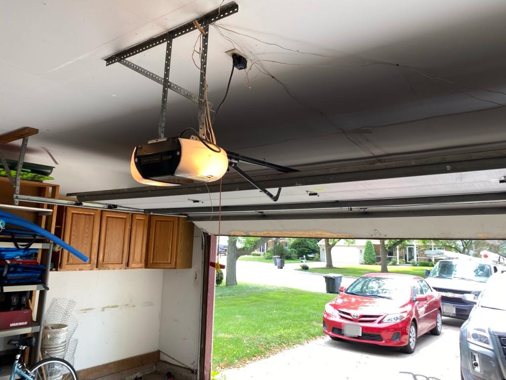 garage-door-maintenance