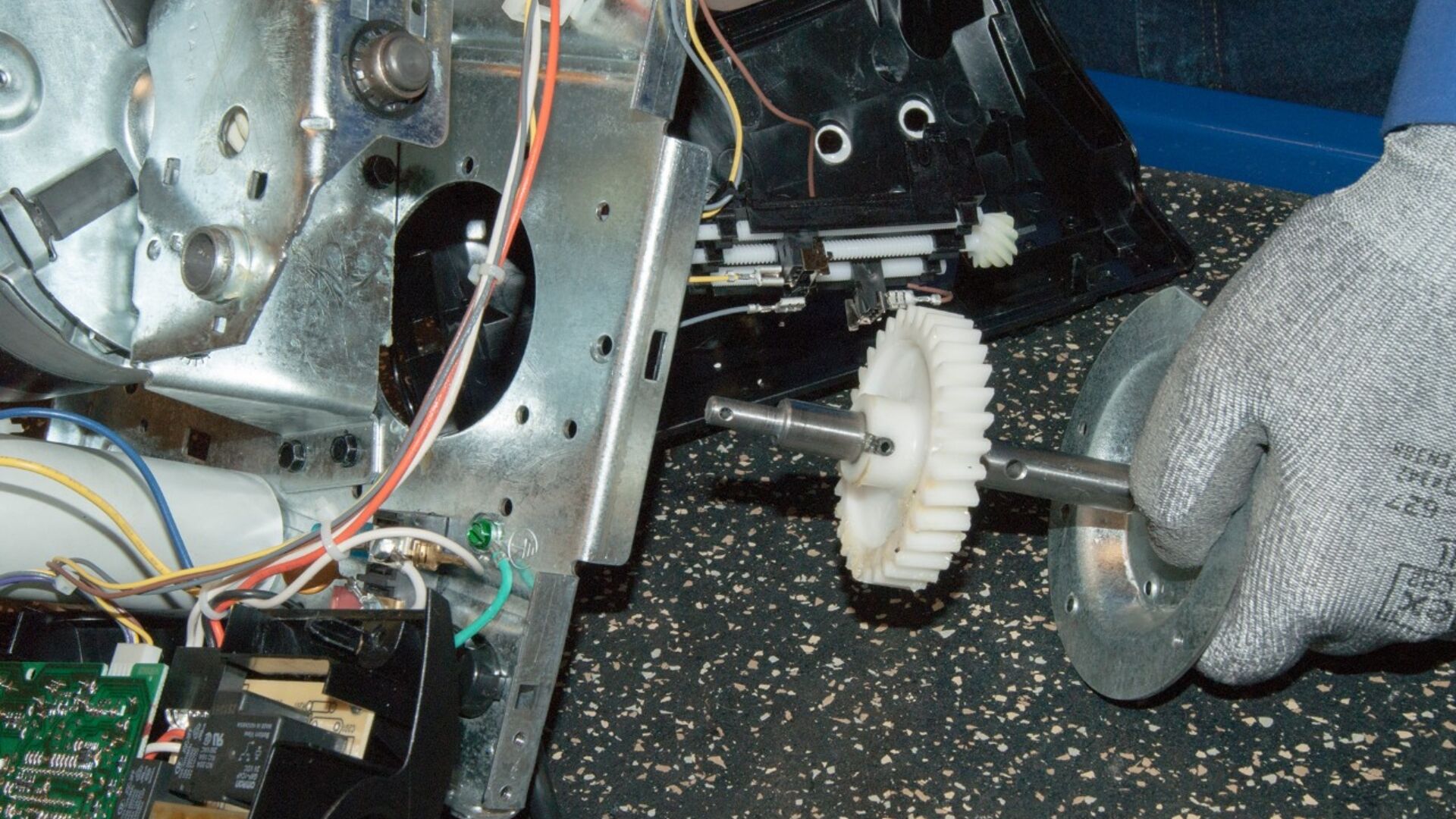 garage door repair cost The garage door gears