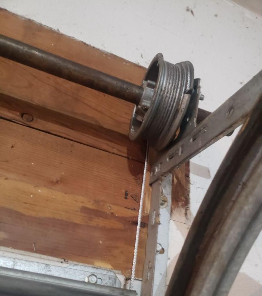 Garage Door Cable Replacement Lincoln garage-door-cable-replacement