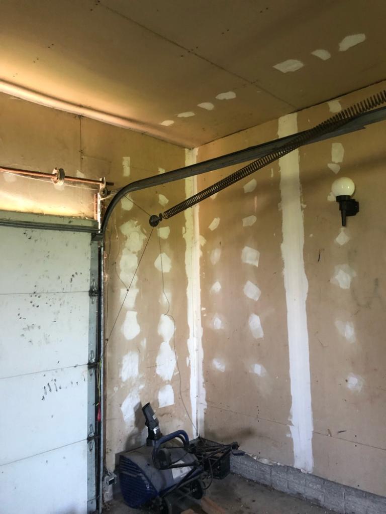 garage-door-spring-replacement