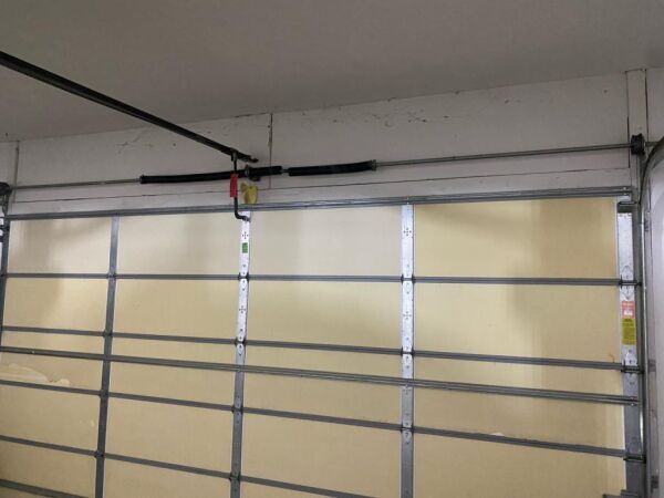garage-door-spring-replacement