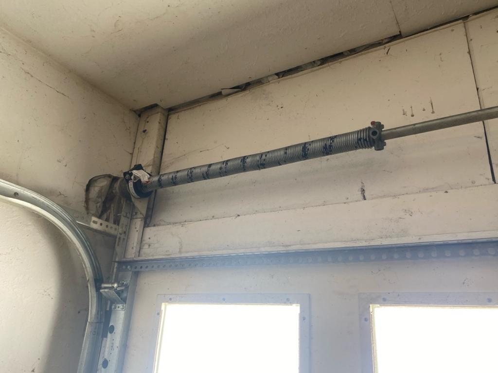 garage-door-spring-replacement
