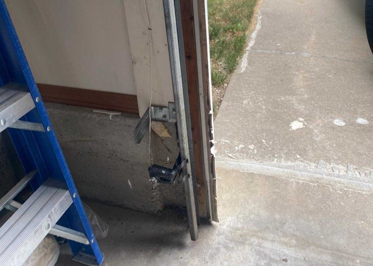 Garage Door Repair N 13th St, Ashland, NE