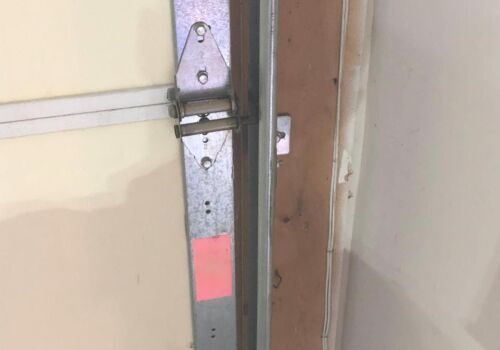 Garage Door Track Repair La Vista