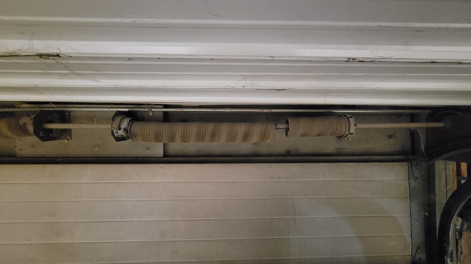 Commercial Garage Door Service N Adams St, Papillion, NE