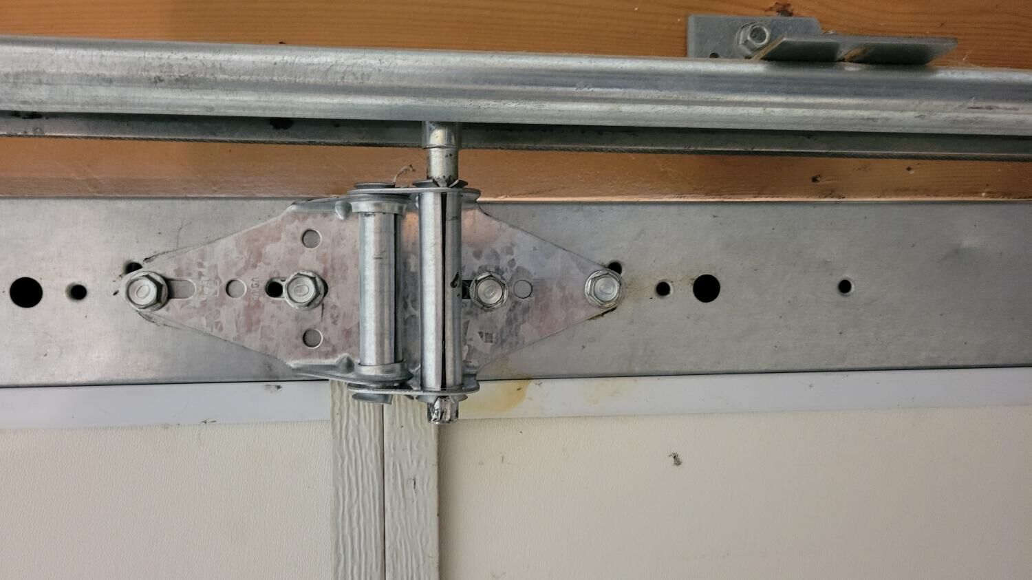 Garage Opener Service Lake Tahoe Dr, Papillion, NE