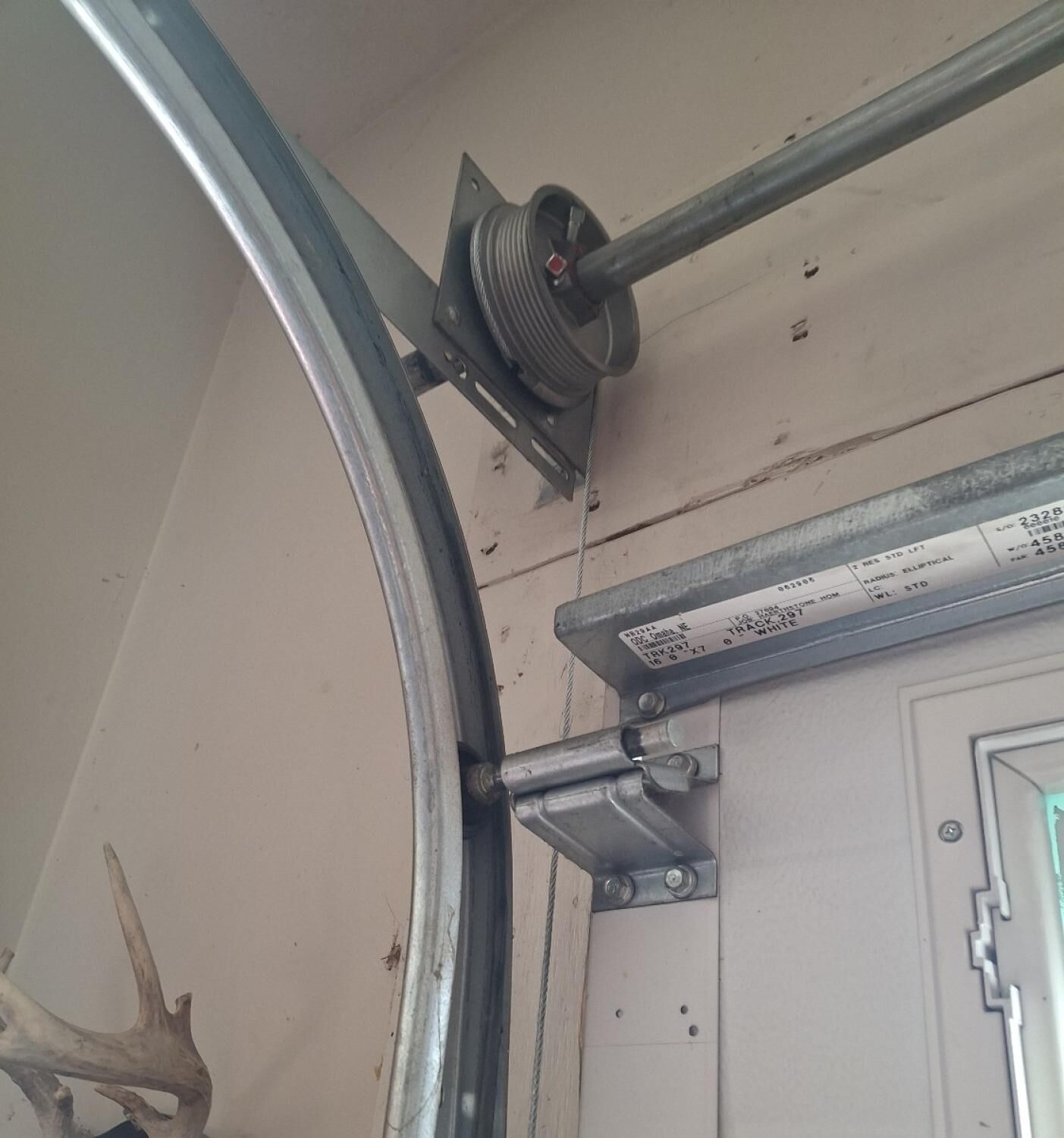 Garage Door Repair Service 5th Ave, Council Bluffs, IA