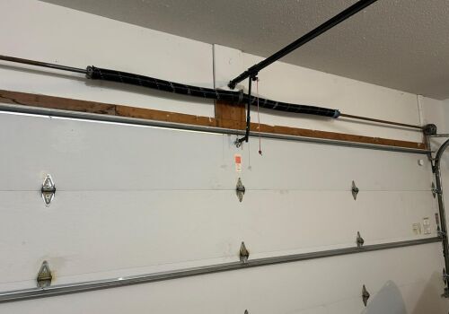 Local Garage Door Repair 25th Ave, Council Bluffs, IA